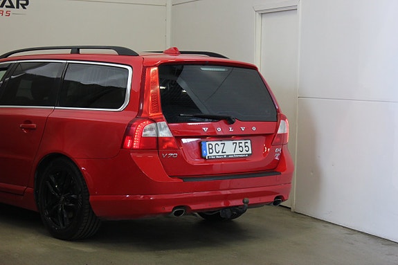 Volvo V70 8 of 21