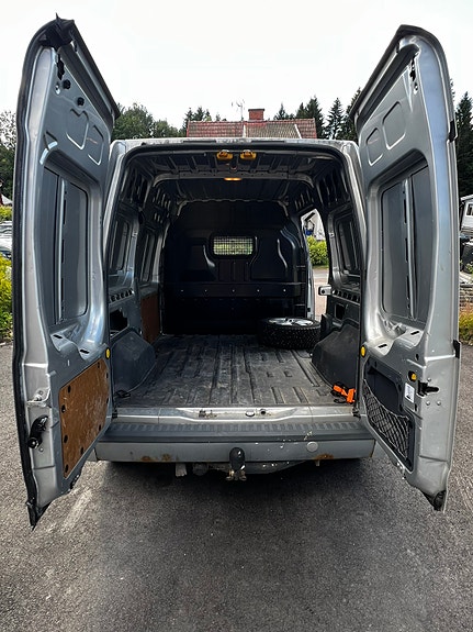 Ford Transit Connect 5 of 5