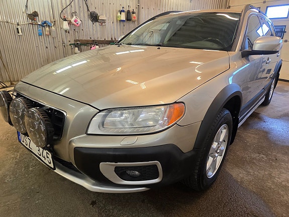 Volvo XC70 3 of 18