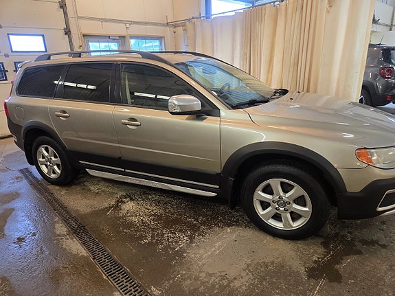 Volvo XC70 6 of 18