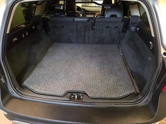 Volvo XC70 16 of 18