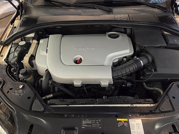 Volvo XC70 10 of 18
