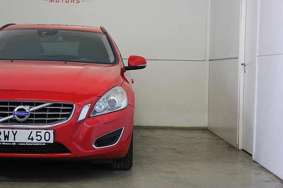 Volvo V60 4 of 19