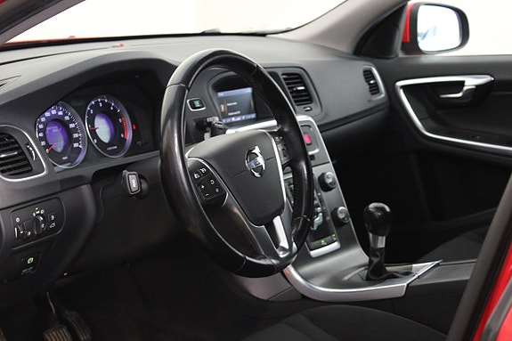 Volvo V60 9 of 19