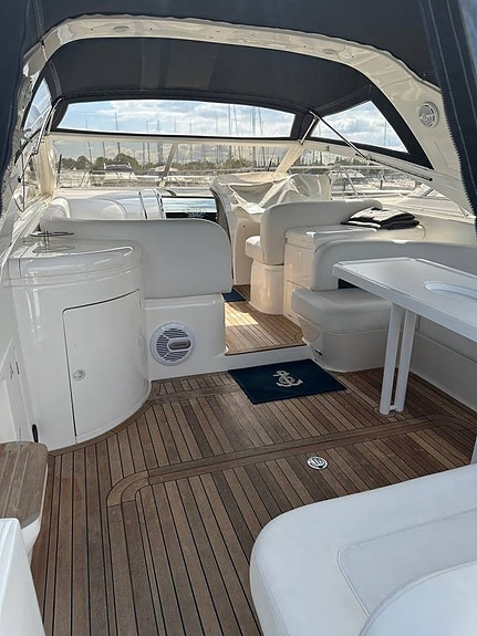 Princess V42 -2006 | 2 x Volvo Penta D6-350 3 of 5