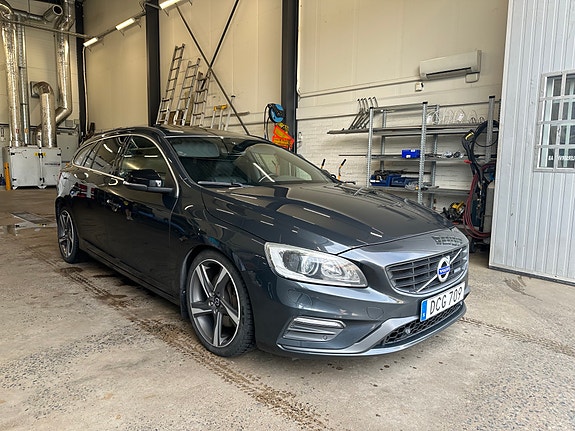 Volvo V60 3 of 5