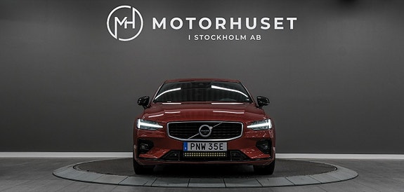 Volvo S60 2 of 5