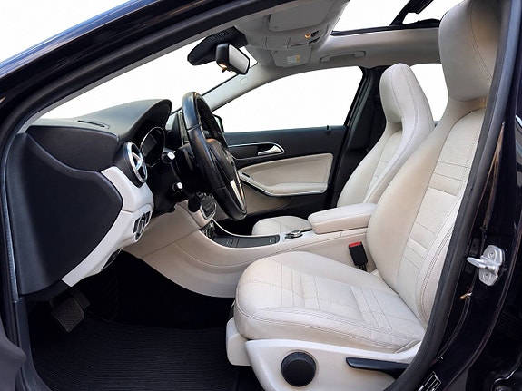 Mercedes-Benz GLA220 7 of 9