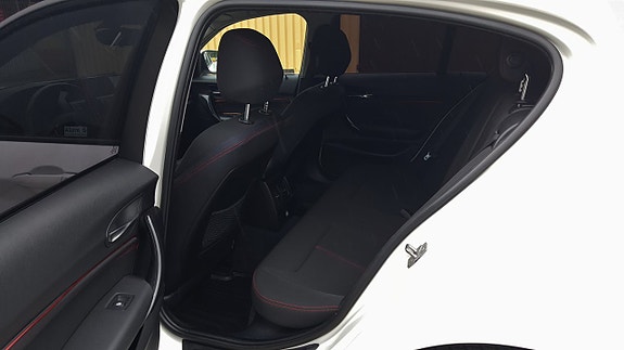 BMW 118d 11 of 22