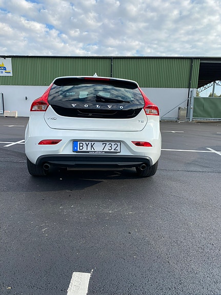 Volvo V40 5 of 10