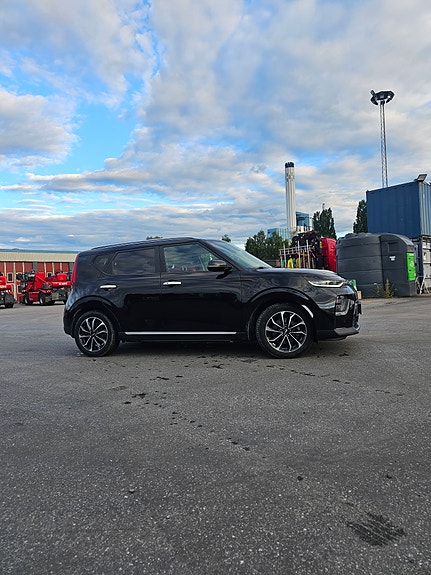 Kia e-Soul 3 of 5
