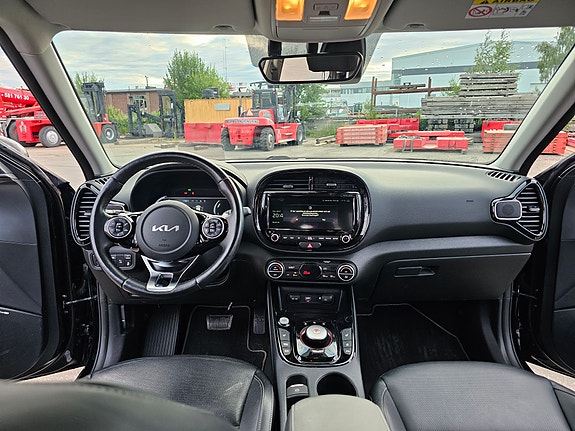 Kia e-Soul 6 of 12