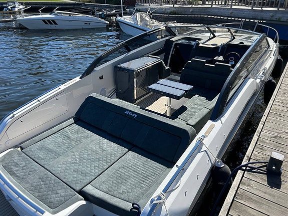 Windy 37 Shamal | 2* Volvo Penta 440/DPI | 2023 3 of 5