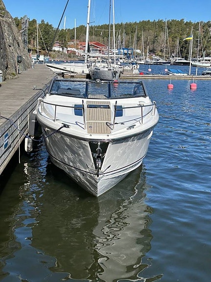 Windy 37 Shamal | 2* Volvo Penta 440/DPI | 2023 6 of 12