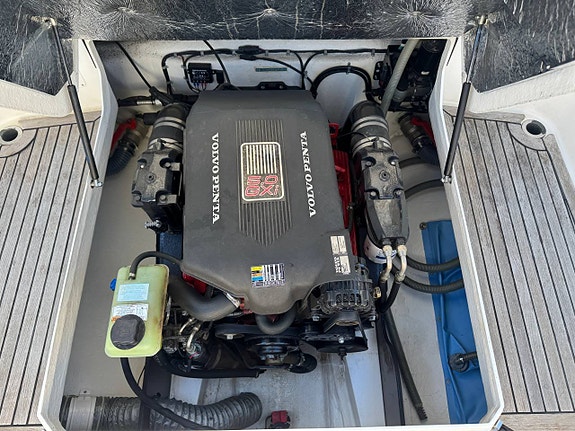 Nimbus 230 R | 2004 | Volvo Penta 5,0 GXI 8 of 8