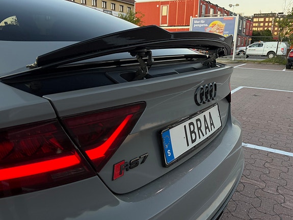 Audi RS7 3 of 5