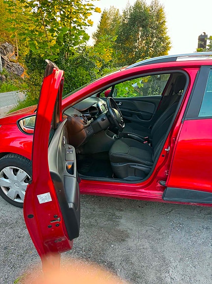 Renault Clio 12 of 13