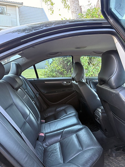 Volvo S60 11 of 19