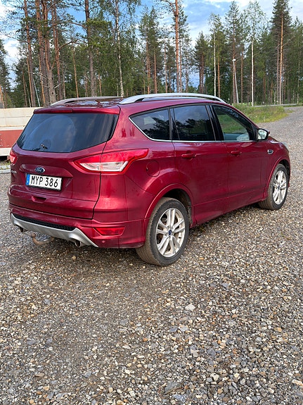 Ford Kuga 3 of 5