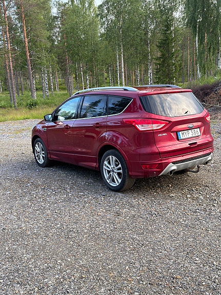 Ford Kuga 2 of 5