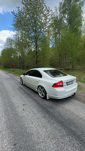 Volvo S80 4 of 4