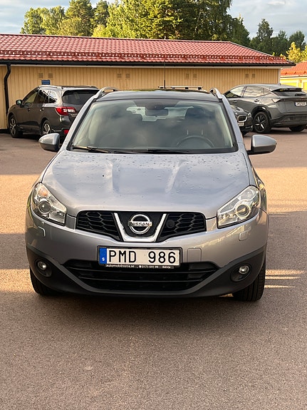Nissan Qashqai 2 of 5