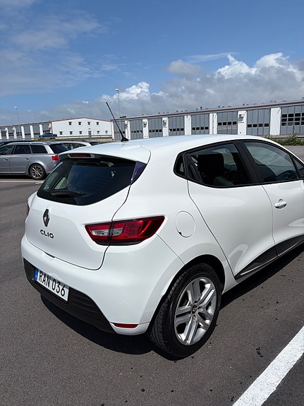Renault Clio 4 of 12