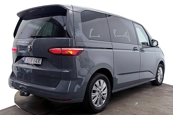 Volkswagen Multivan 8 of 30
