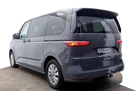 Volkswagen Multivan 9 of 30