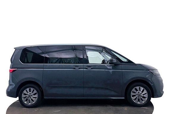 Volkswagen Multivan 6 of 30