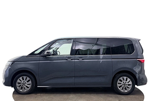 Volkswagen Multivan 10 of 30