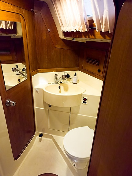 Baltic Yachts 40 8 of 24