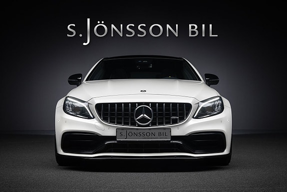 Mercedes-Benz C63 5 of 5