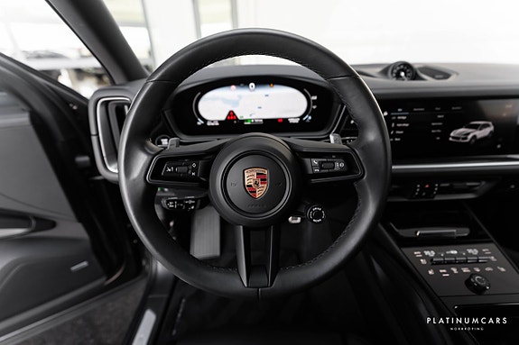Porsche Cayenne S 9 of 22