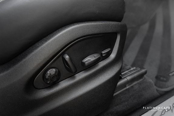 Porsche Cayenne S 19 of 22