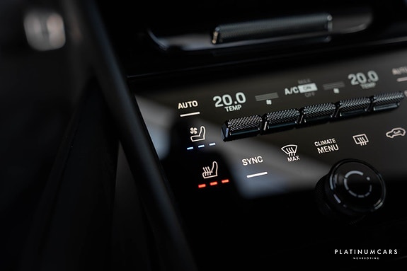 Porsche Cayenne S 14 of 22
