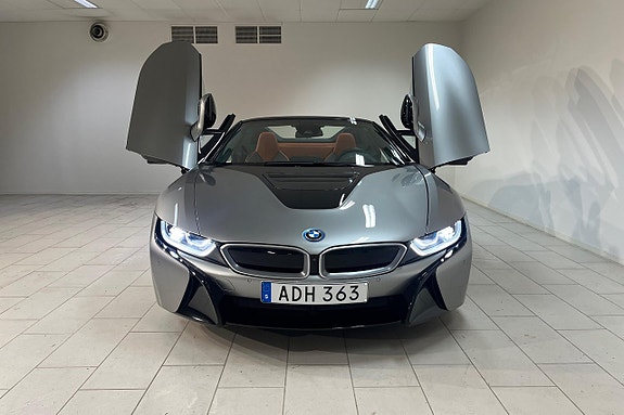 BMW i8 10 of 21