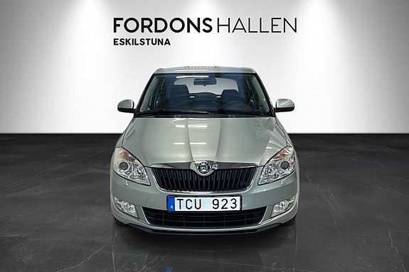 Skoda Fabia 2 of 5