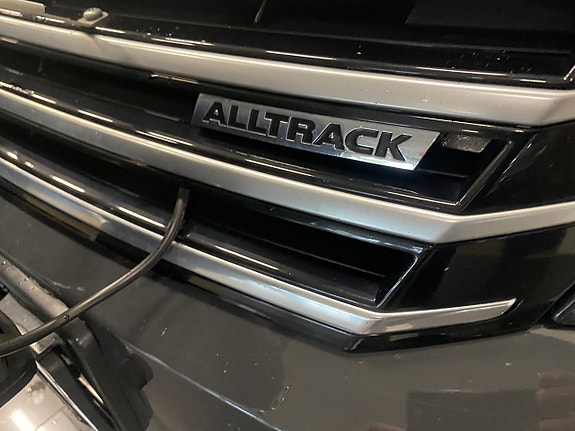 Volkswagen Passat Alltrack 14 of 14