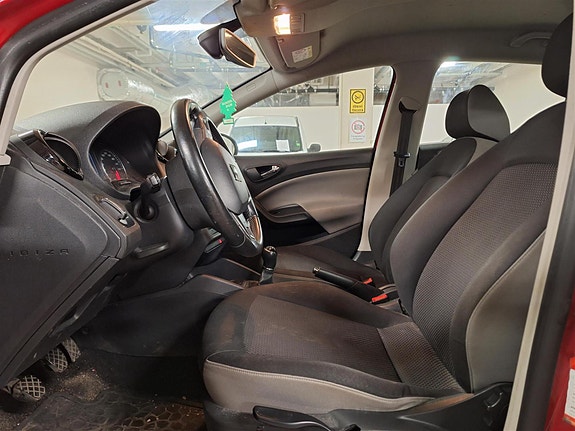 Seat Ibiza 4 of 5
