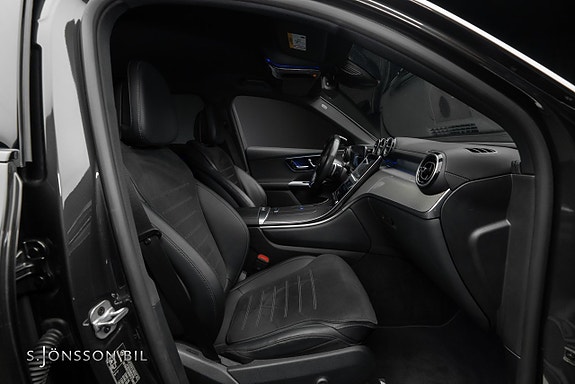Mercedes-Benz GLC300 e 18 of 20