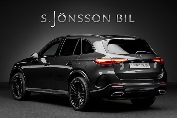 Mercedes-Benz GLC300 e 2 of 20