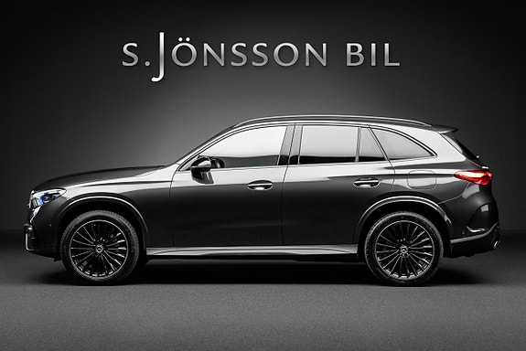 Mercedes-Benz GLC300 e 4 of 20