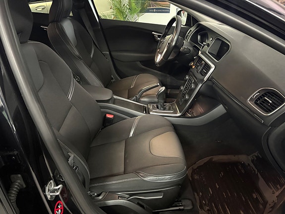 Volvo V40 20 of 22