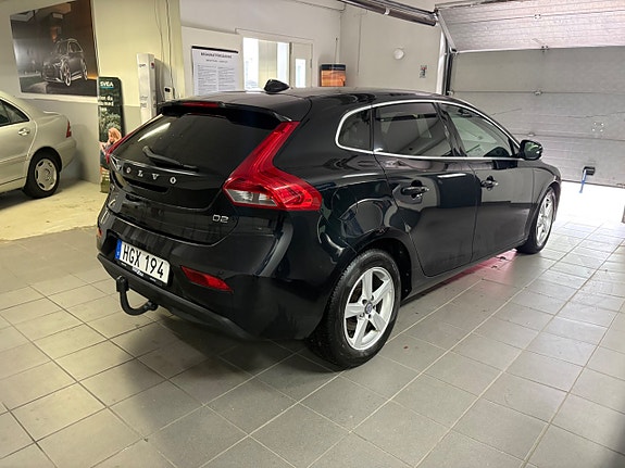 Volvo V40 6 of 22