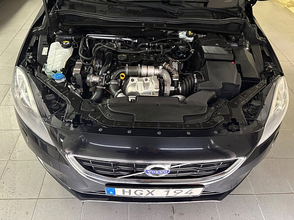 Volvo V40 11 of 22