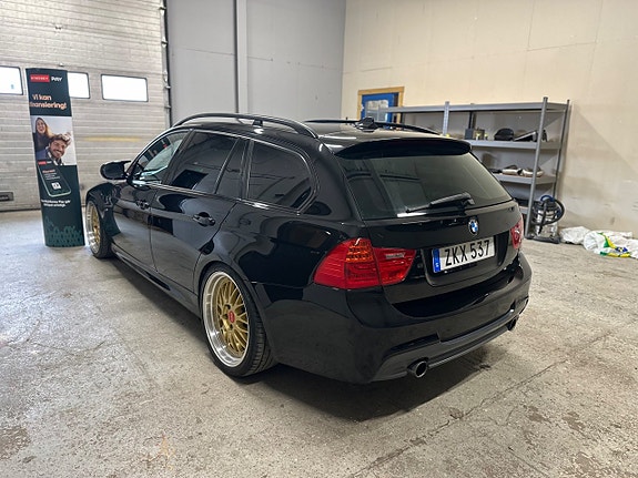 BMW 335i 5 of 5