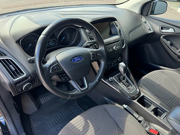 Ford Focus 5 of 7