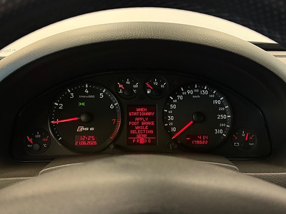 Audi RS6 16 of 19