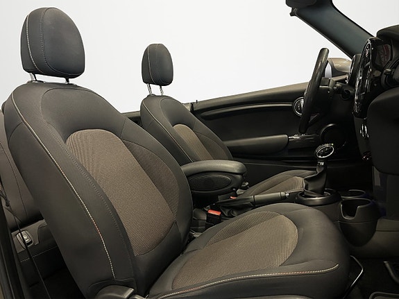 MINI Cooper 12 of 24